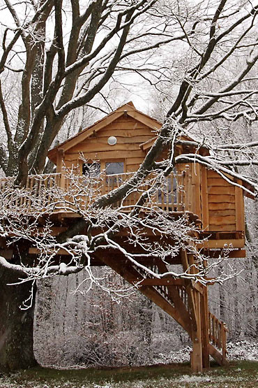 La cabane perchée en hiver